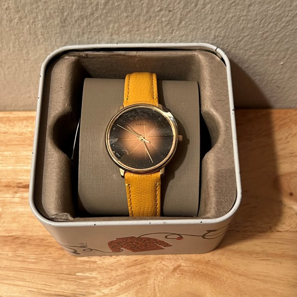 Fossil Watch with Leather Straps in Holiday Tin - Yellow